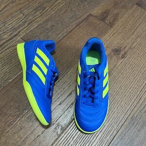 Adidas Salas Indoor soccer Cleats  Sz 3.5Y
